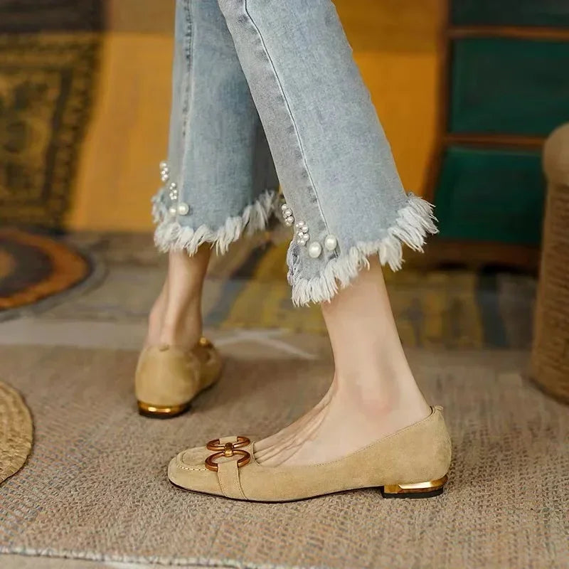 Women's Low Heel Flat Sandals with Cushioned Insole and Adjustable Straps