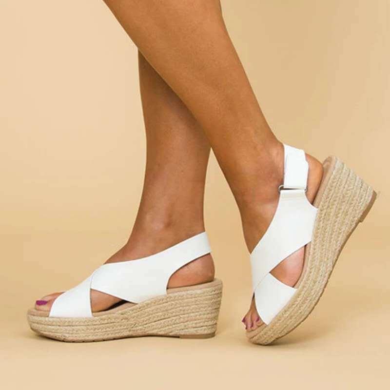 Trendy sandals that support the feet