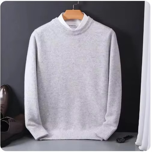 TrendAura Classic Cashmere O-Neck Navy Men's Sweater Knit Pullover for Soft Warmth and Refined Comfort