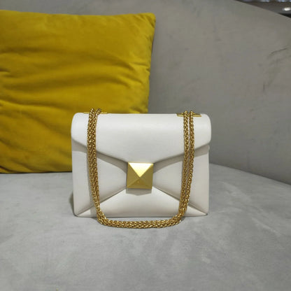 TrendAura Luxe Rivet Leather Crossbody Bag - Premium Craft With Rivet Detail And Versatile Chain Strap For Day To Night