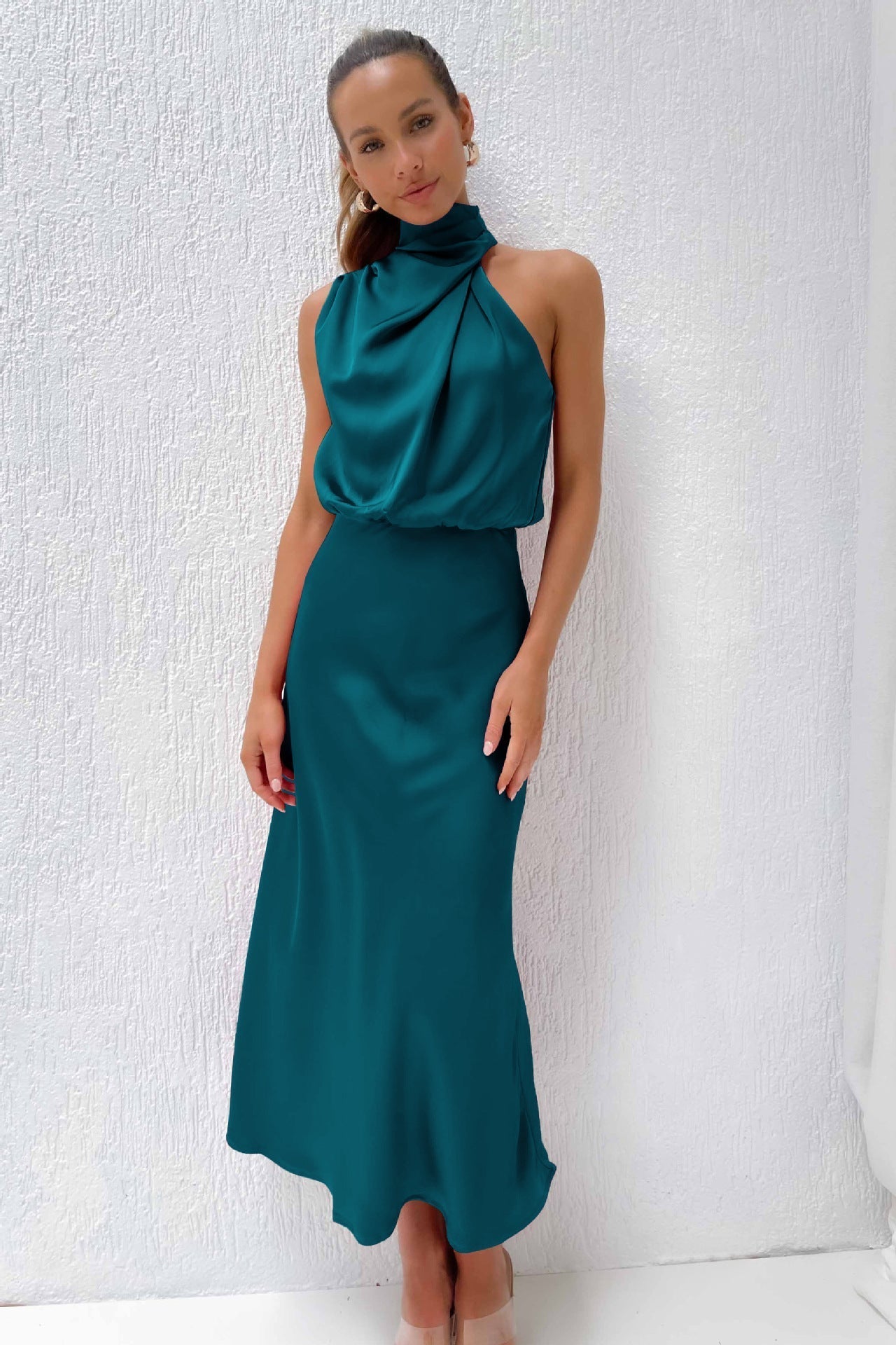 Women's Halter Evening Dress with A-Line Silhouette and Adjustable Neckline