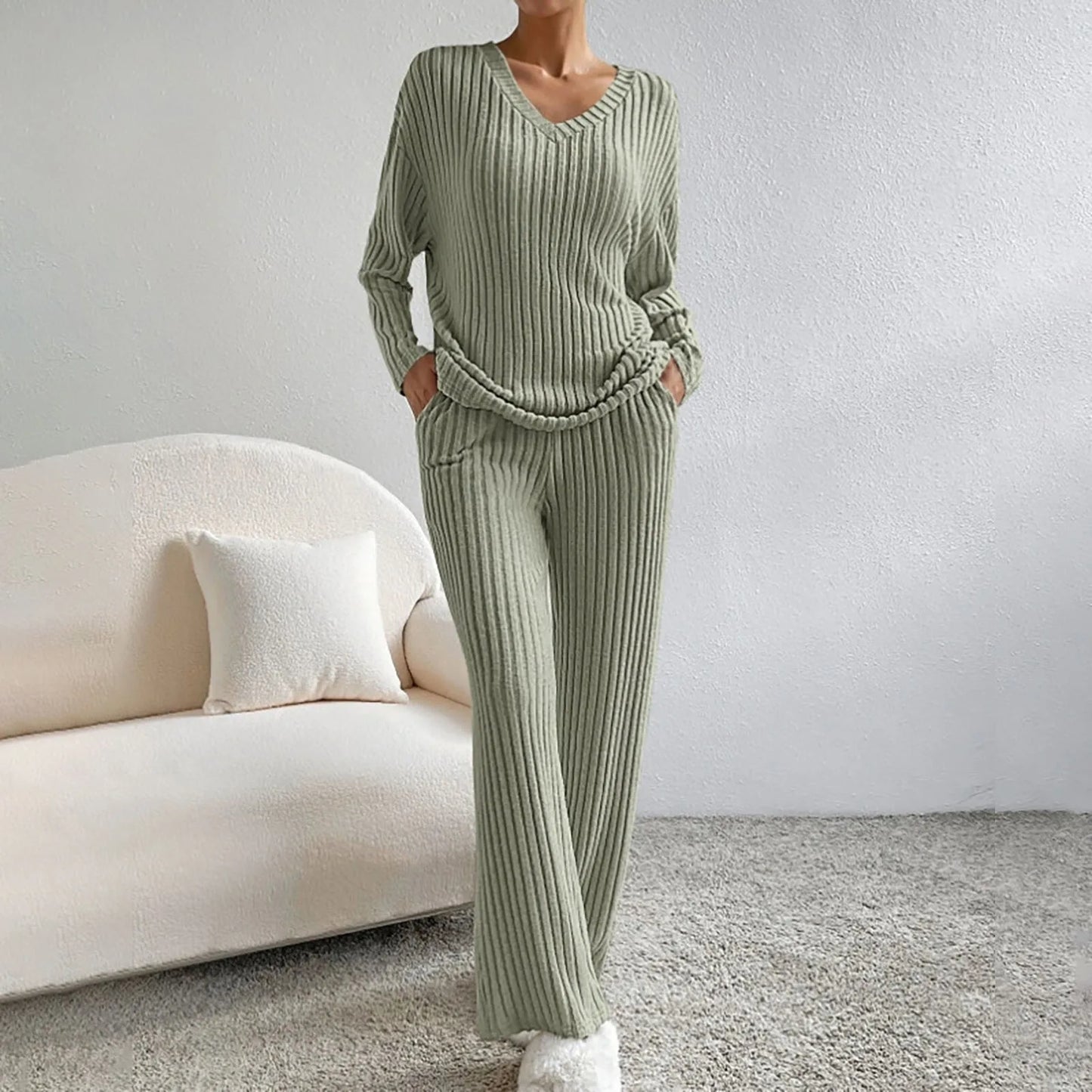 Women's Knitted Two-Piece Set with Soft Fabric and Relaxed Fit