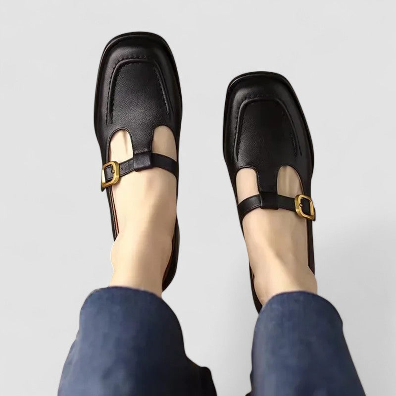 Kyrahnae Vintage T Strap Pumps for Women with Square Toe Oxford Inspired Design and Chunky Heel Elegant Retro Style
