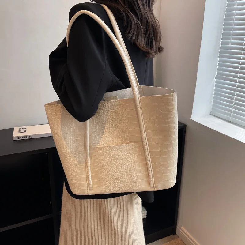 Moonbiffy Vintage Shoulder Bag Chic Versatile Spacious PU Leather For Women On The Go