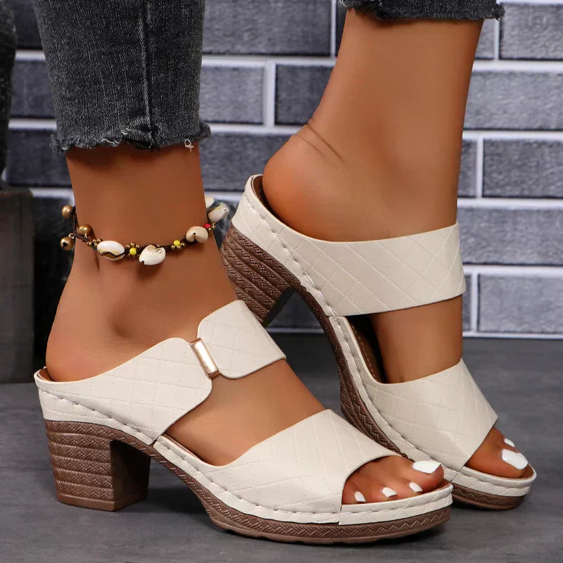 Women's Arch Support Flat Sandals with Block Heel and Adjustable Straps