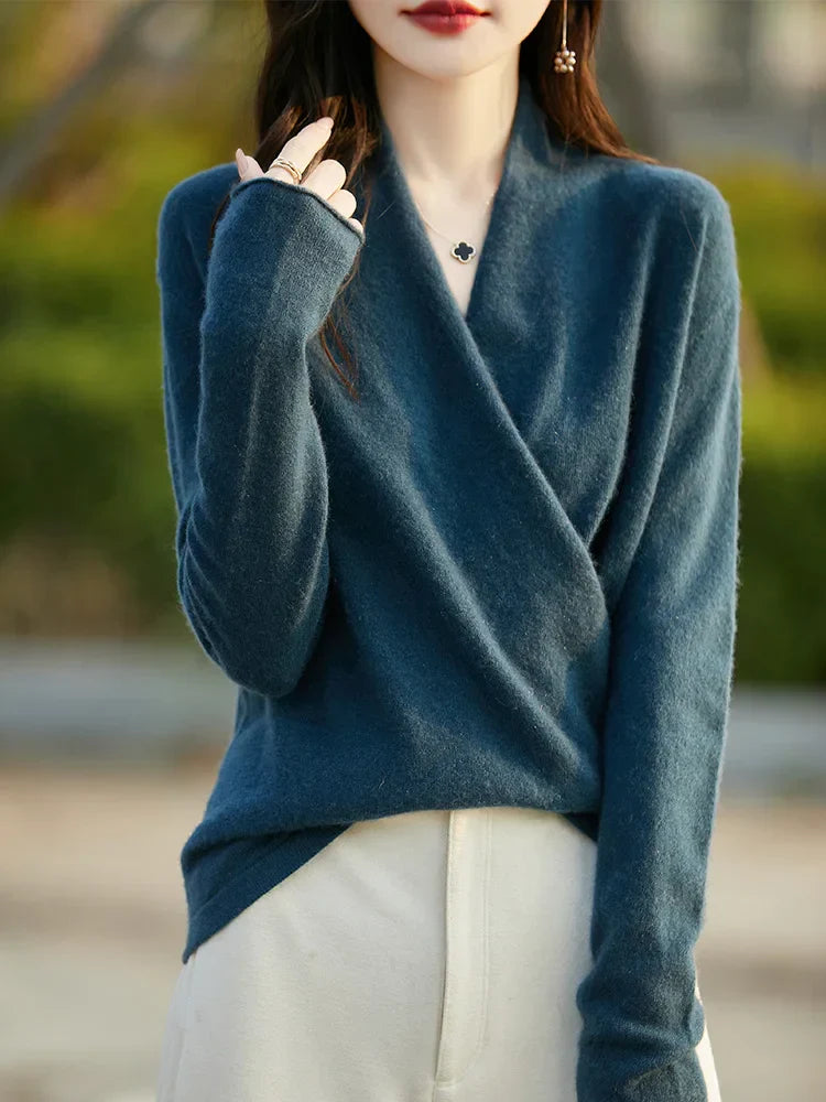 Women’s Pullover Sweater – Wool Knit – Relaxed Fit – V-Neck Long Sleeve Casual