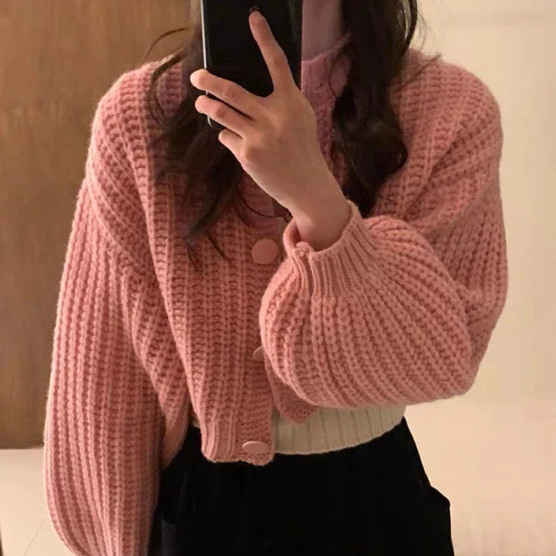 Women’s Cardigan – Wool Knit – Loose Fit – Cropped Length – Balloon Sleeve – Button Front