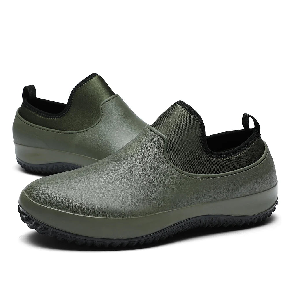 SafeTread Men Waterproof Anti Slip Work Shoes For Chefs And Kitchen Staff With Non Slip Rubber Sole