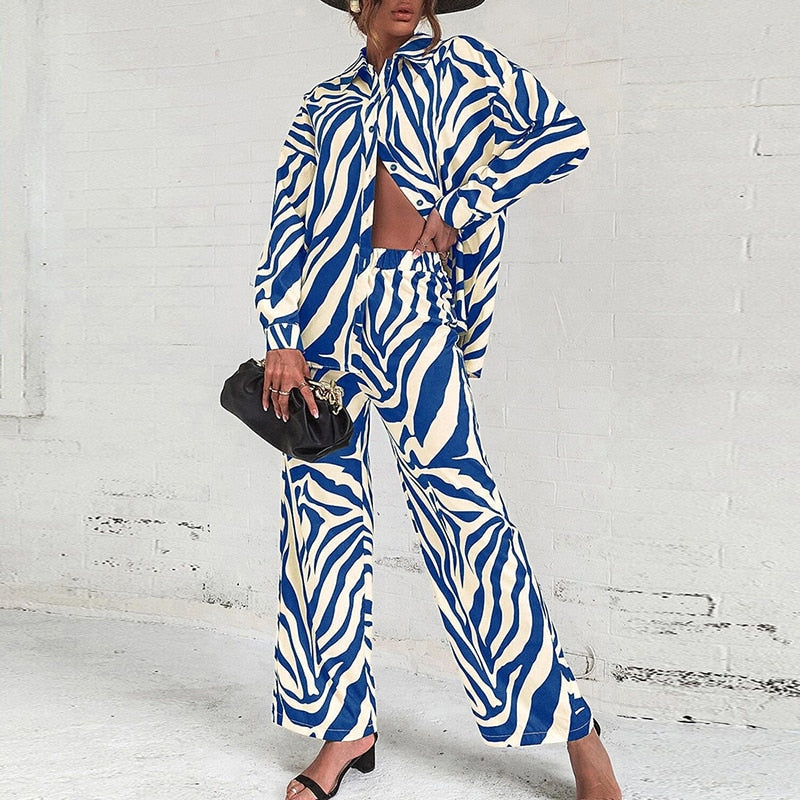 Emilie | Elegant blouse set with abstract printed pants for women