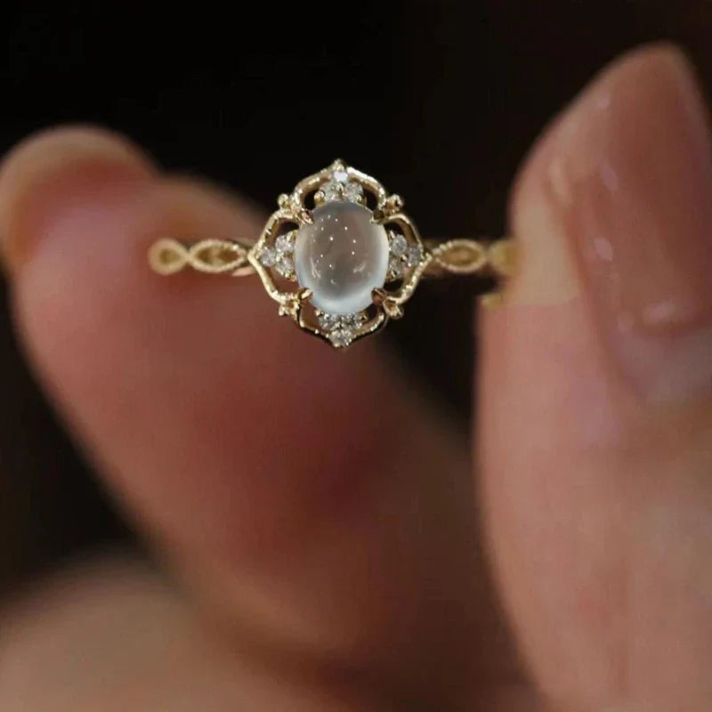 Montclair Moonstone Ring - TrendAura