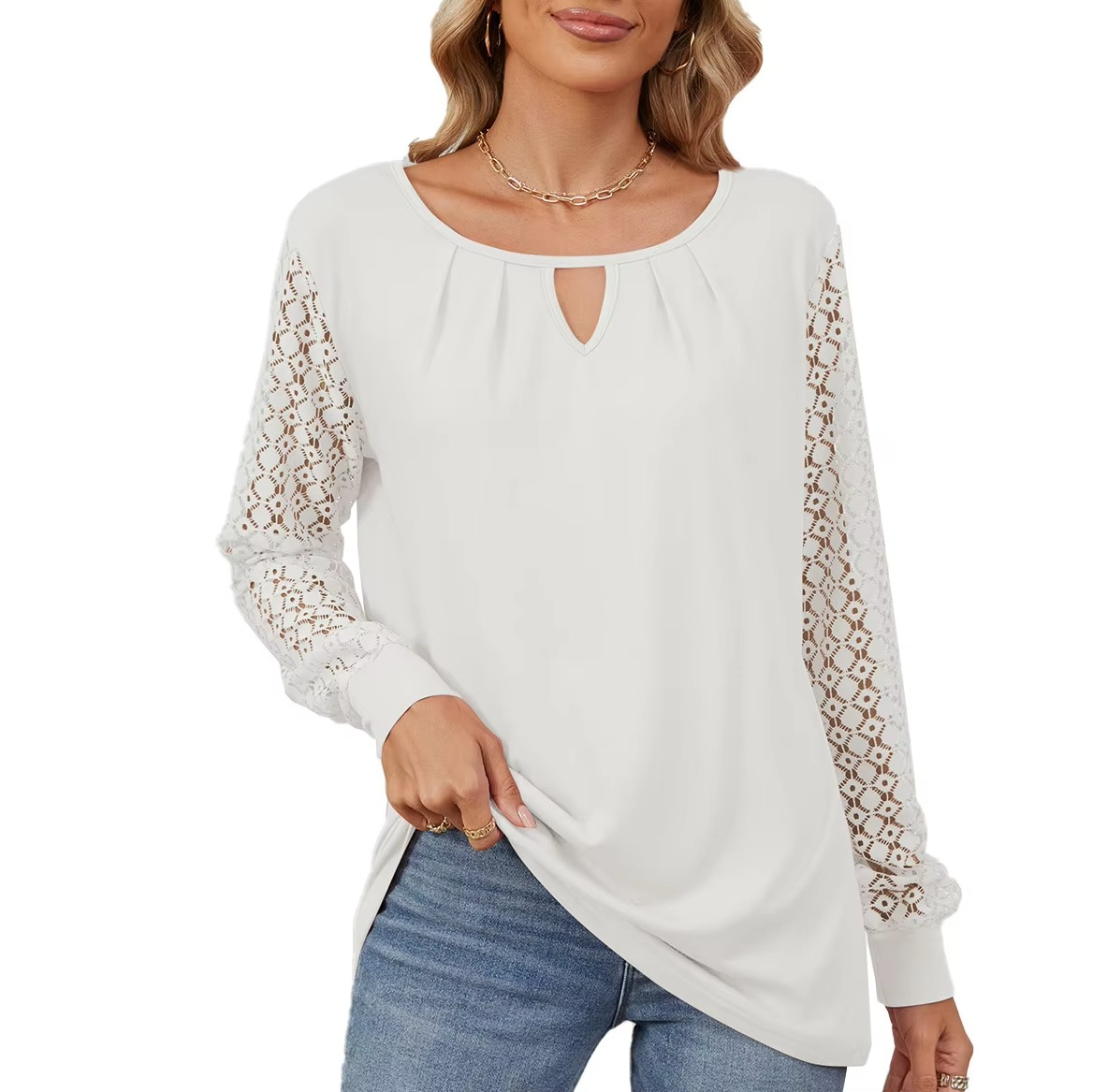 Carlotta | Fashionable long-sleeve top for women with lace details