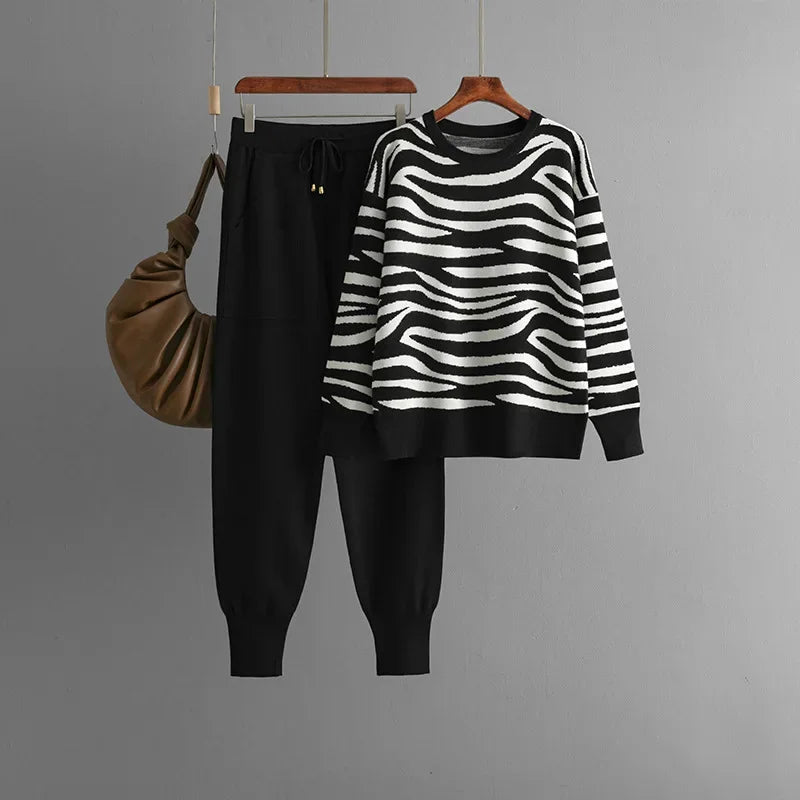 Léa Cashmere Lounge Set Ultra Soft For Home Relaxation With Zebra Print Elegance