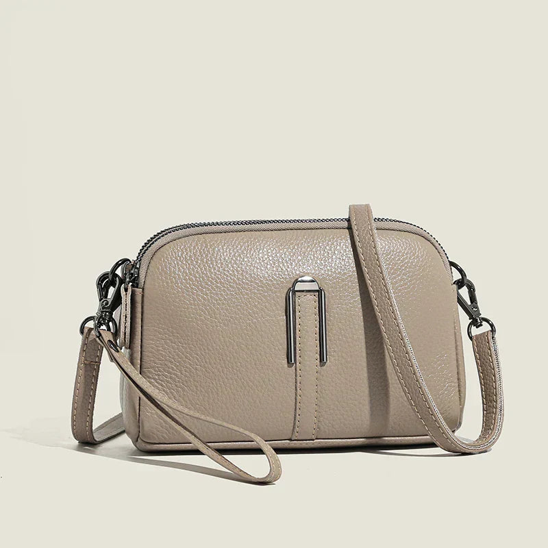 Women's Shoulder Bag with Structured Design and Versatile Style