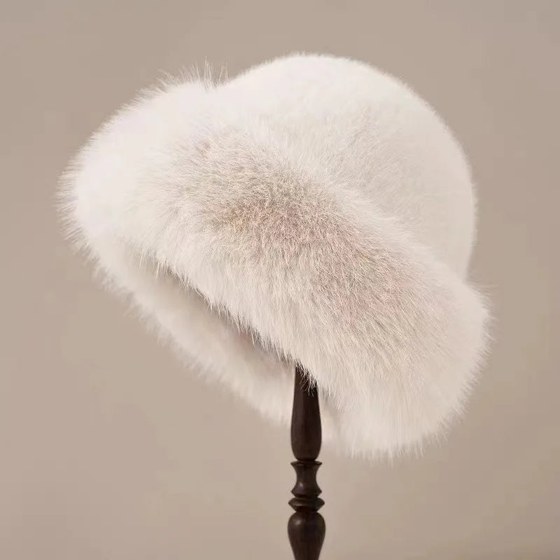 Women's Fluffy Hat with Soft Texture and Warm Design