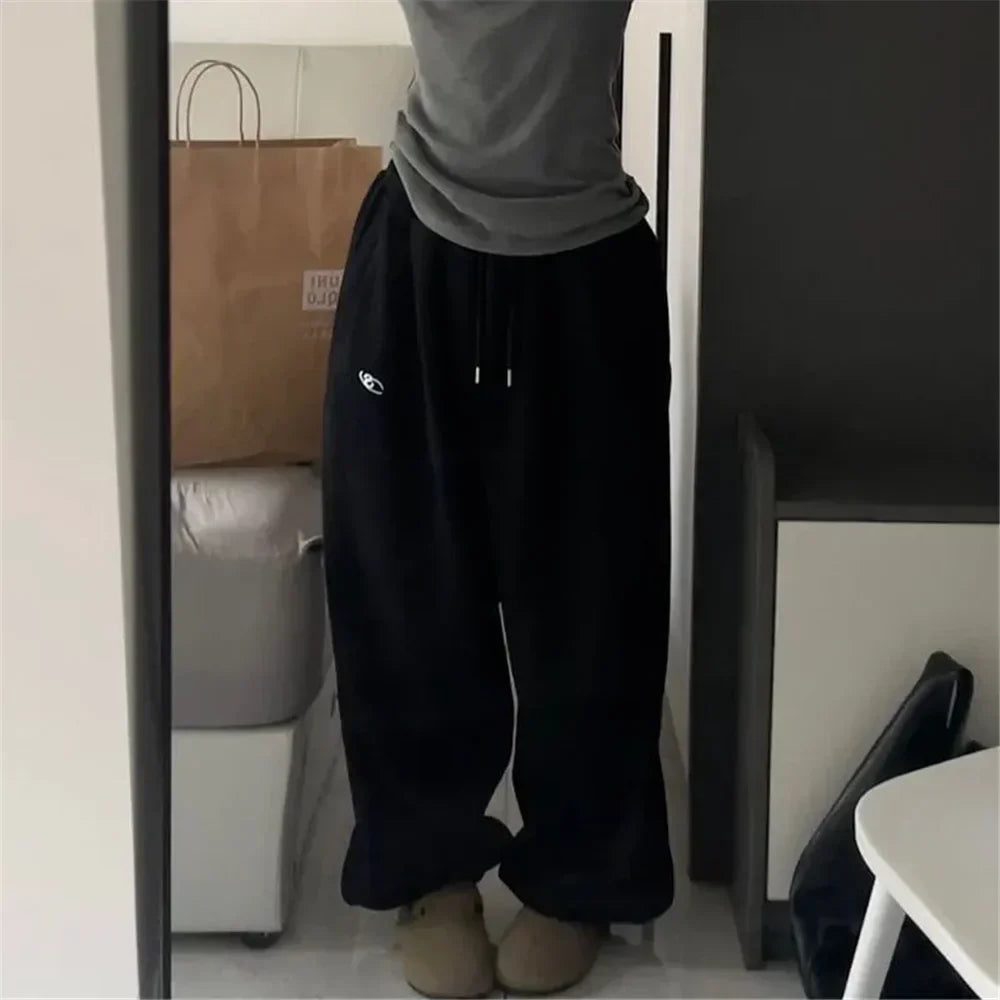 Women's Sweatpants - Oversized Wide-Leg - Soft Cotton - Adjustable Elastic Waist