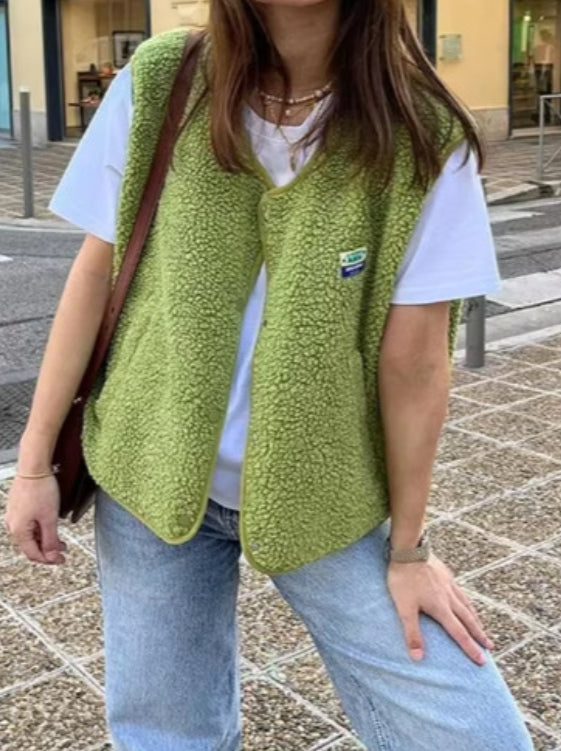 Women’s Vest – Wool Blend – Relaxed Fit – Round Neck – Snap Front Casual Layer