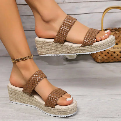 Women's Woven Platform Flat Sandals with Adjustable Straps and Cushioned Insole