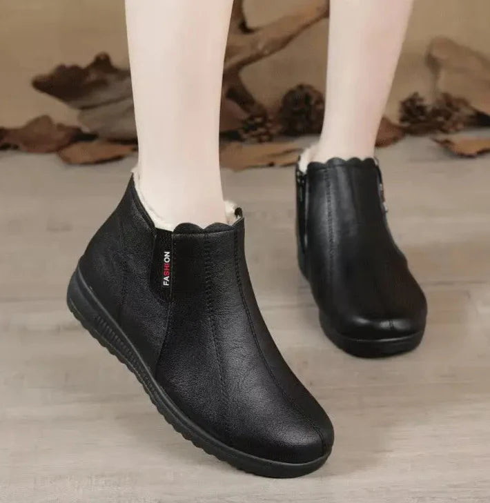 OIMG Women's Plush Ankle Boots Soft Sole Warm Lined