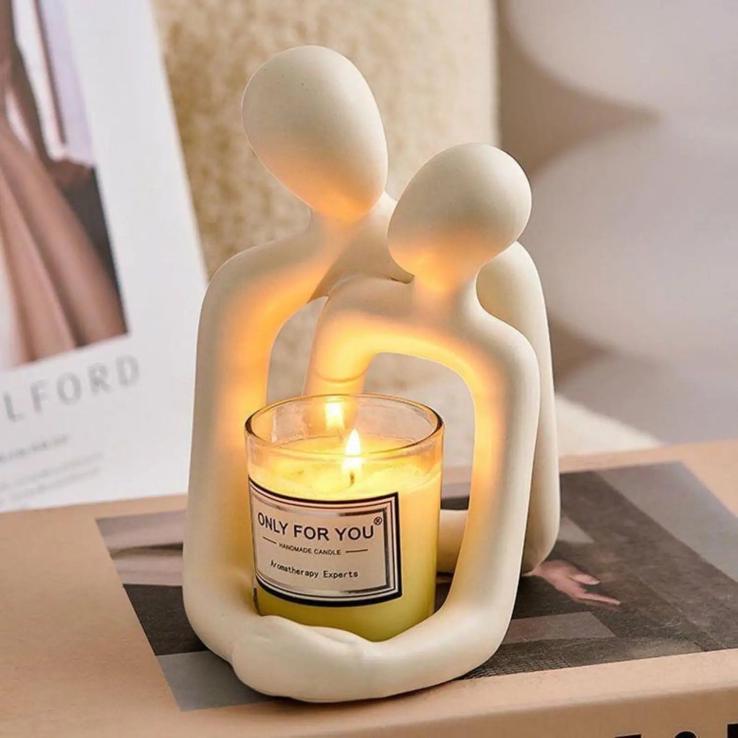 Modern Resin Couple Statue with Abstract Embrace - TrendAura