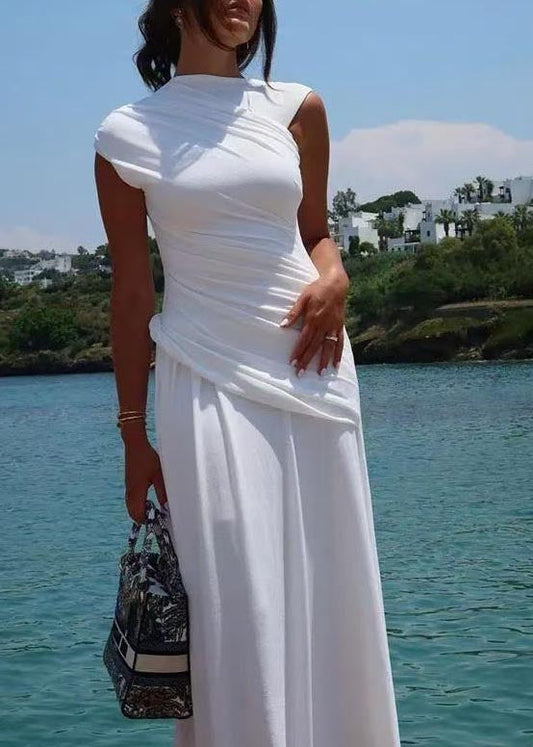 Robe portefeuille en coton froissé blanc patchwork, coupe ajustée, sans manches - TrendAura
