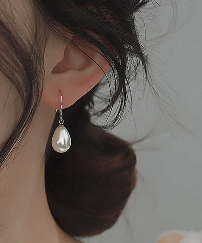 Boucles d'oreilles pendantes simples en soie et argent sterling avec perles - TrendAura