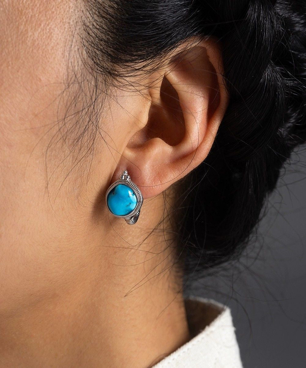 Boucles d'oreilles à tige simples en argent sterling et turquoise - TrendAura