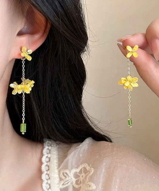 Boucles d'oreilles pendantes fines en acrylique jaune avec pampilles en forme de fleur d'osmanthus - TrendAura