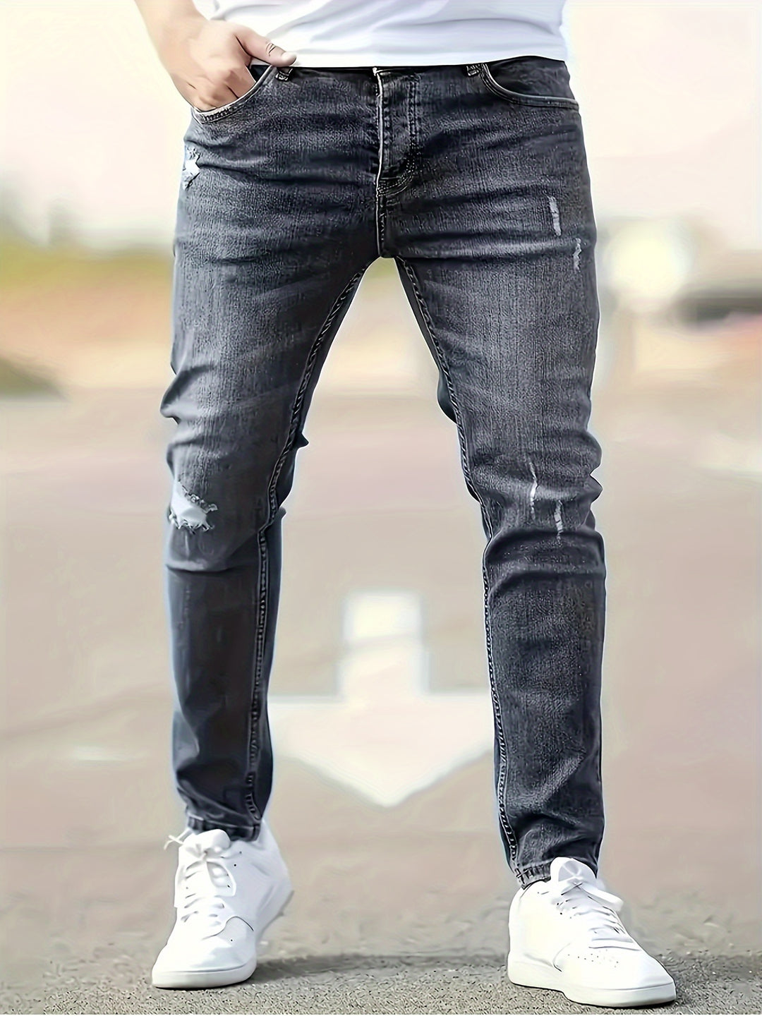 Slim-fit men's jeans made from stretch denim