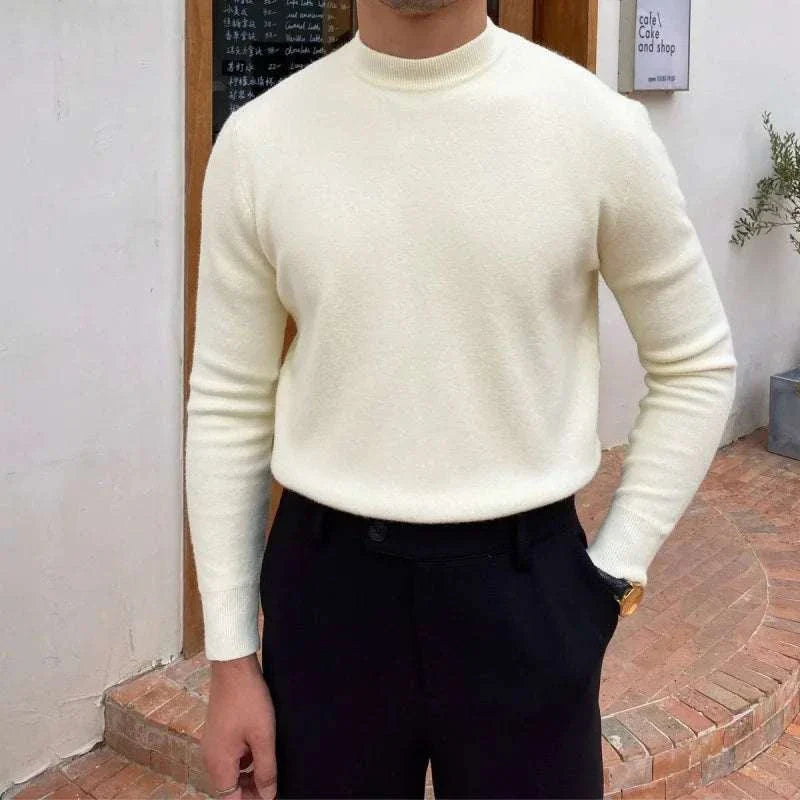Slim fit knitted sweater with breathable fit