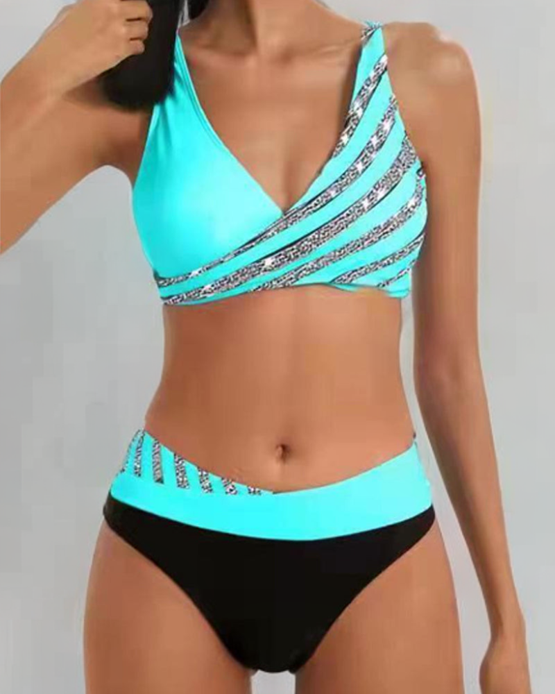 Women's Printed Bikini Set with Adjustable Straps and Removable Pads - TrendAura