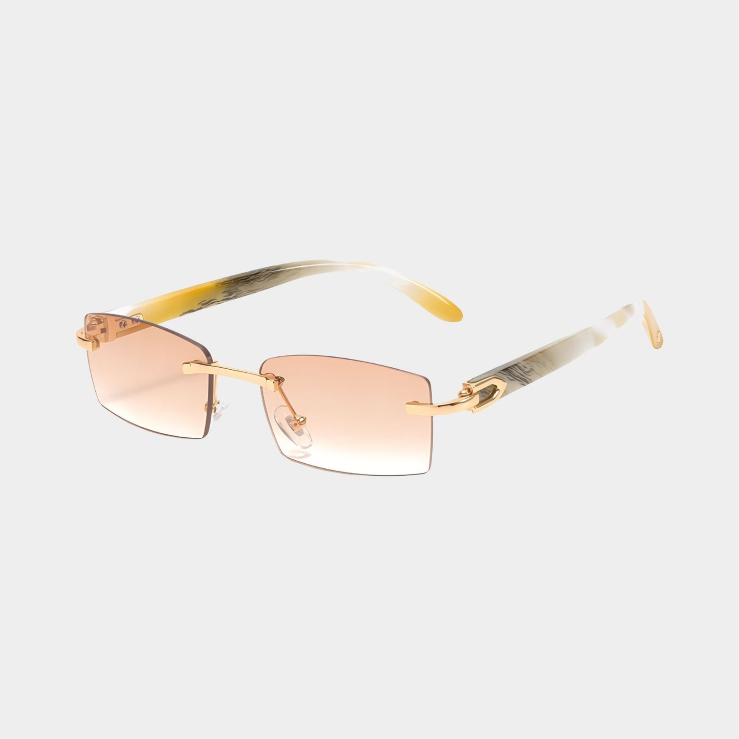 Women's sunglasses with reflective lenses and UV protection