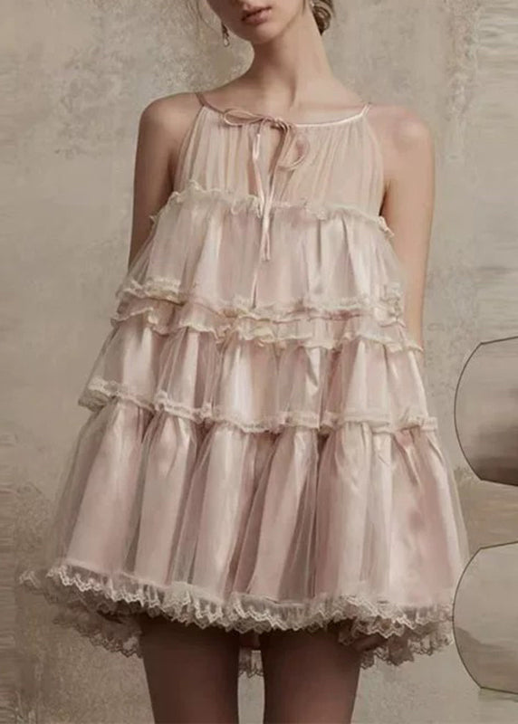 Robe mi-longue rose à col rond et volants en dentelle patchwork et tulle pour l'été - TrendAura