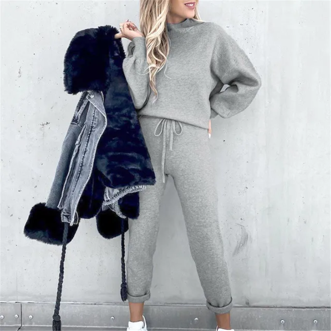 Stylish women's tracksuit made of soft material