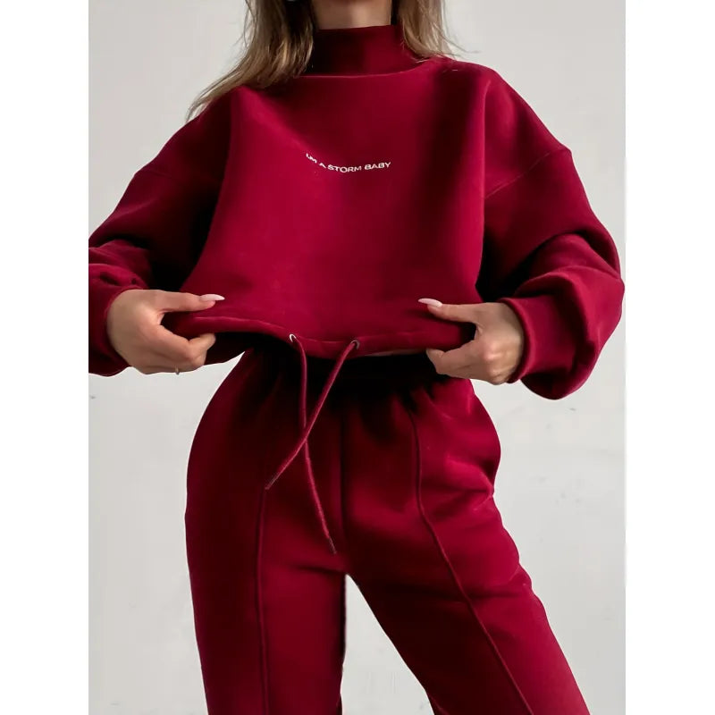 Stylish tracksuit for women
