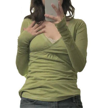 Stylish long-sleeve shirt for women with V-neck