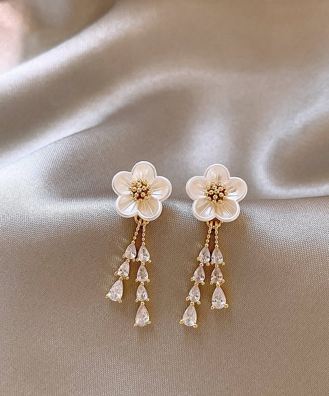 Boucles d'oreilles pendantes élégantes en alliage de cuivre doré et zircon, motif floral en forme de goutte d'eau et de pompon - TrendAura