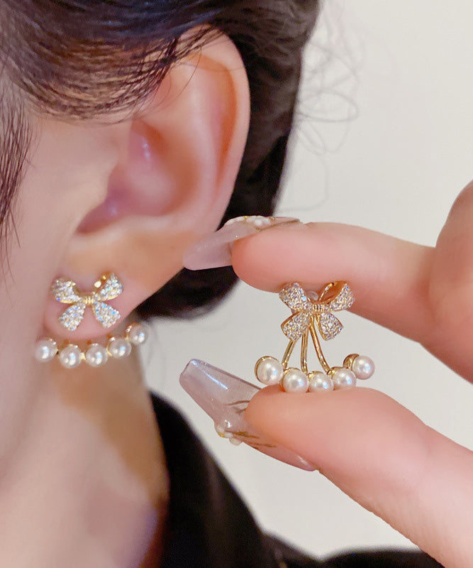 Boucles d'oreilles à tige élégantes en or, cuivre et zircons avec perles - TrendAura