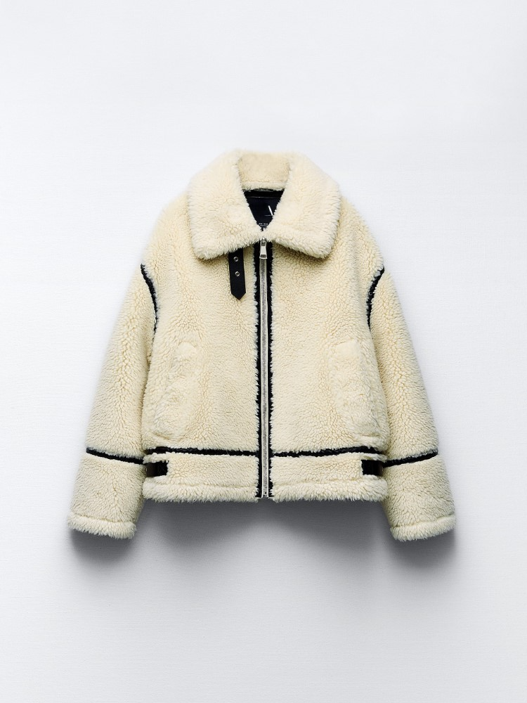 Trendy teddy jacket for the winter