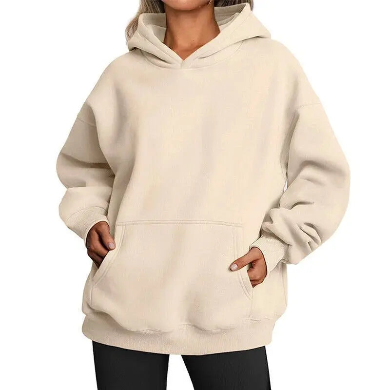Women's hoodie with raglan sleeves and kangaroo pocket