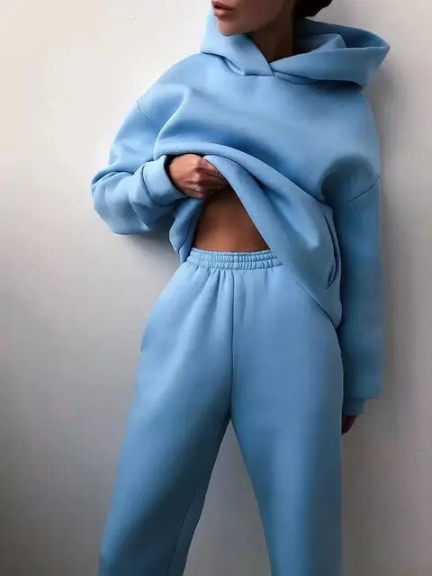Oversized Tracksuit Hoodie Set For Women With Cozy Warmth And Trendy Winter Style