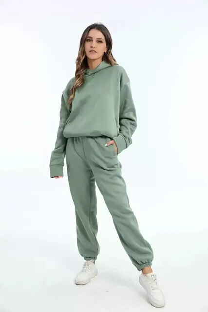 Oversized Tracksuit Hoodie Set For Women With Cozy Warmth And Trendy Winter Style