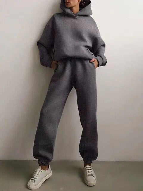 Oversized Tracksuit Hoodie Set For Women With Cozy Warmth And Trendy Winter Style