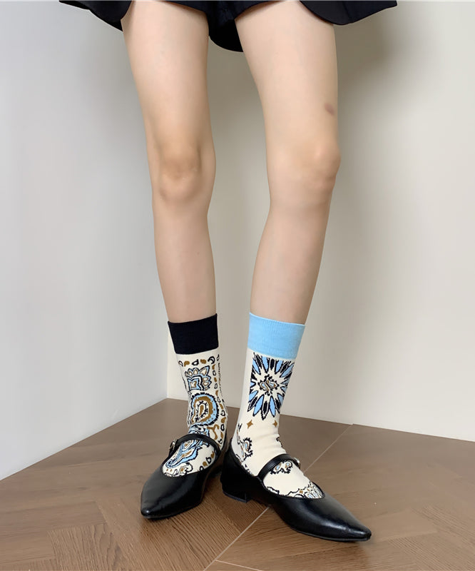 Chaussettes asymétriques uniques en coton jacquard asymétrique. - TrendAura