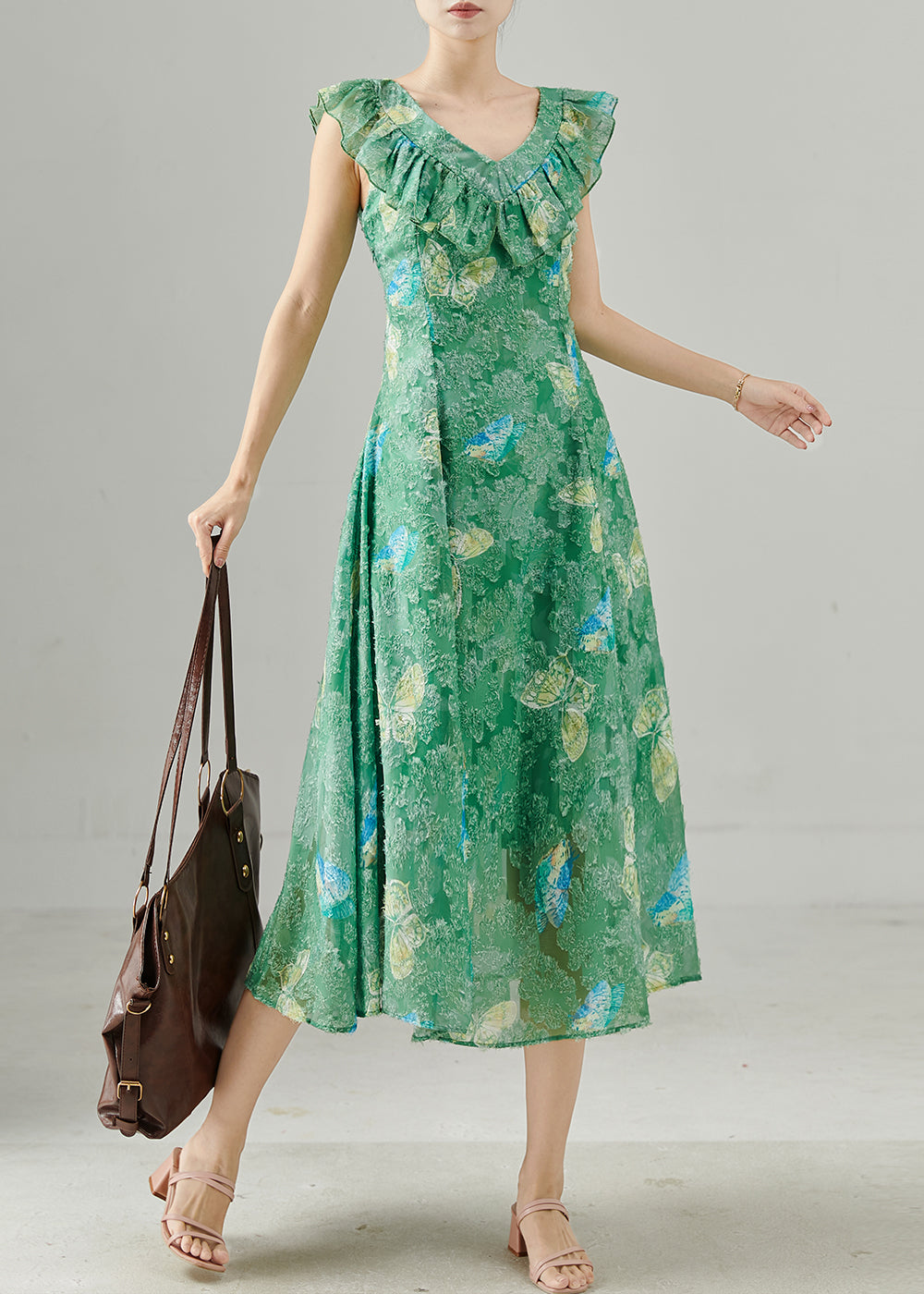 Robe longue en soie à volants verts unique pour l'été - TrendAura