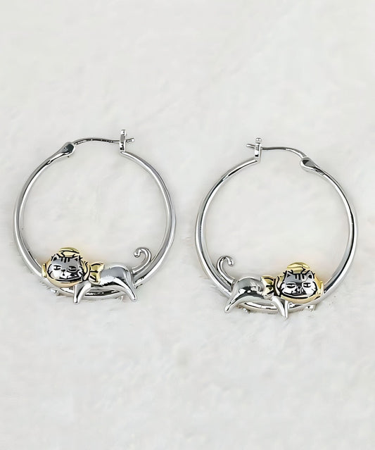 Boucles d'oreilles créoles uniques en soie et cuivre avec petits chats - TrendAura