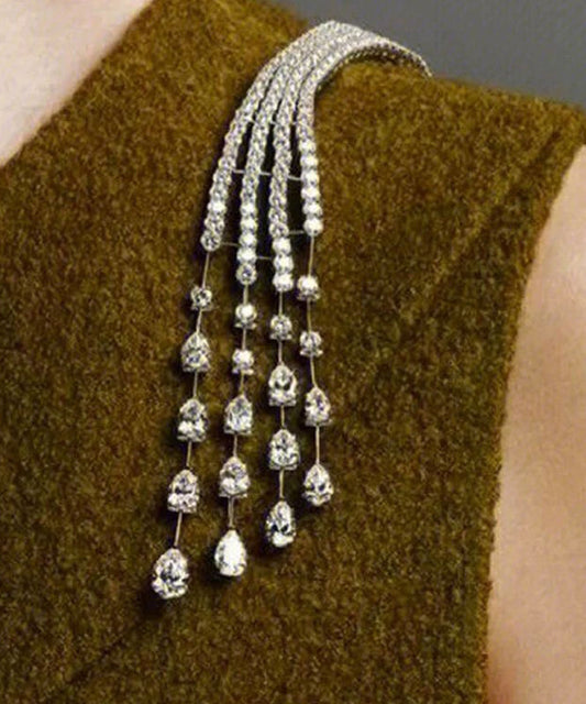 Broches d'épaule uniques en cuivre blanc et zircon, forme météore - TrendAura