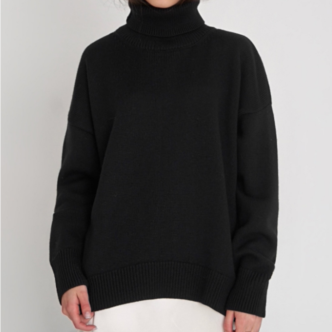 Women's knitted turtleneck sweater