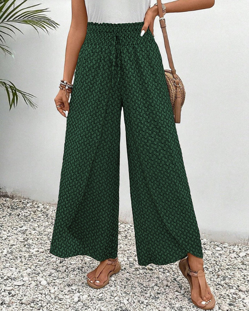 Shortened women's pants with wide leg