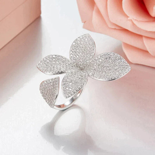 Adjustable flower ring for women - TrendAura