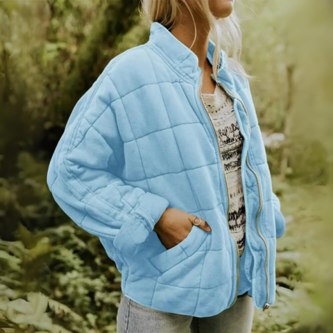 Lightweight Fitted Autumn Jacket For Women With Refined Warmth, Flattering Fit, Versatile Everyday Wear